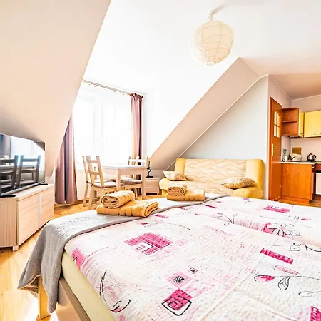 Homestay Jezynowa 30 *
